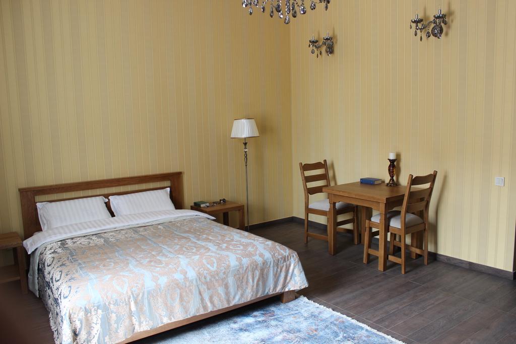 Barin House Hotel Sumy Exterior foto