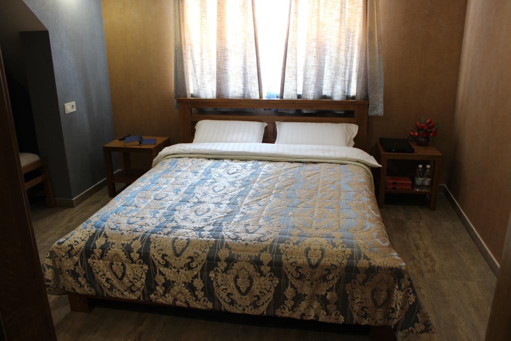 Barin House Hotel Sumy Exterior foto
