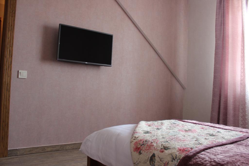 Barin House Hotel Sumy Exterior foto