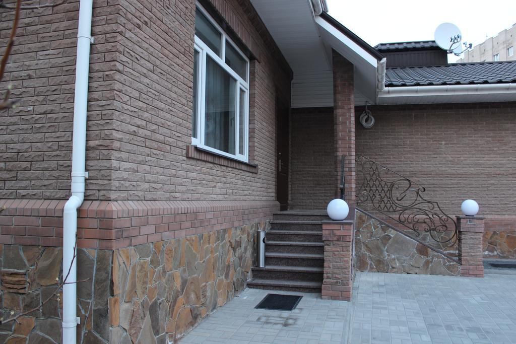 Barin House Hotel Sumy Exterior foto